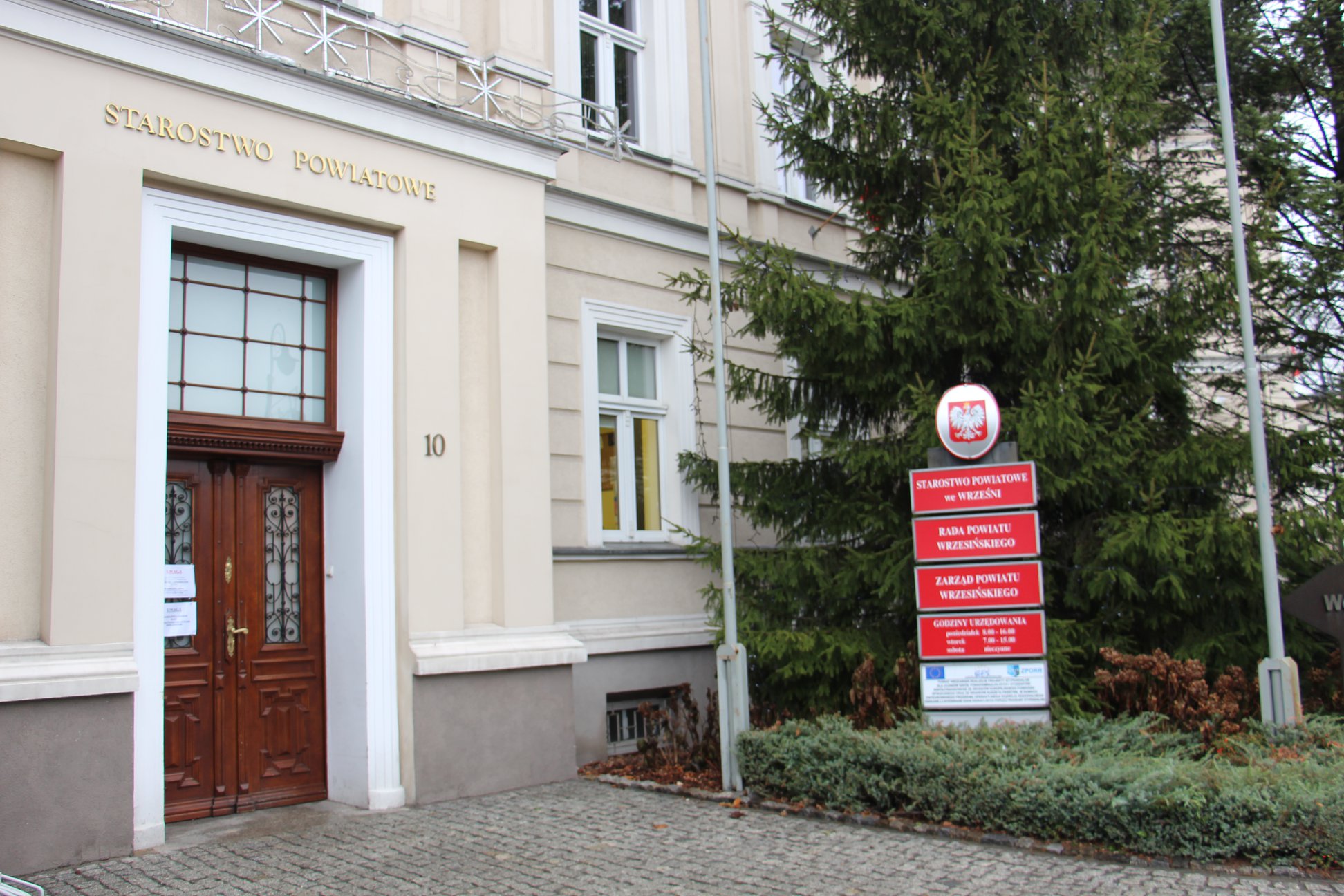 Zarząd Powiatu Wrzesińskiego ogłasza nabór na stanowisko kierownicze Dyrektor Ośrodka Wspomagania Dziecka i Rodziny w Kołaczkowie